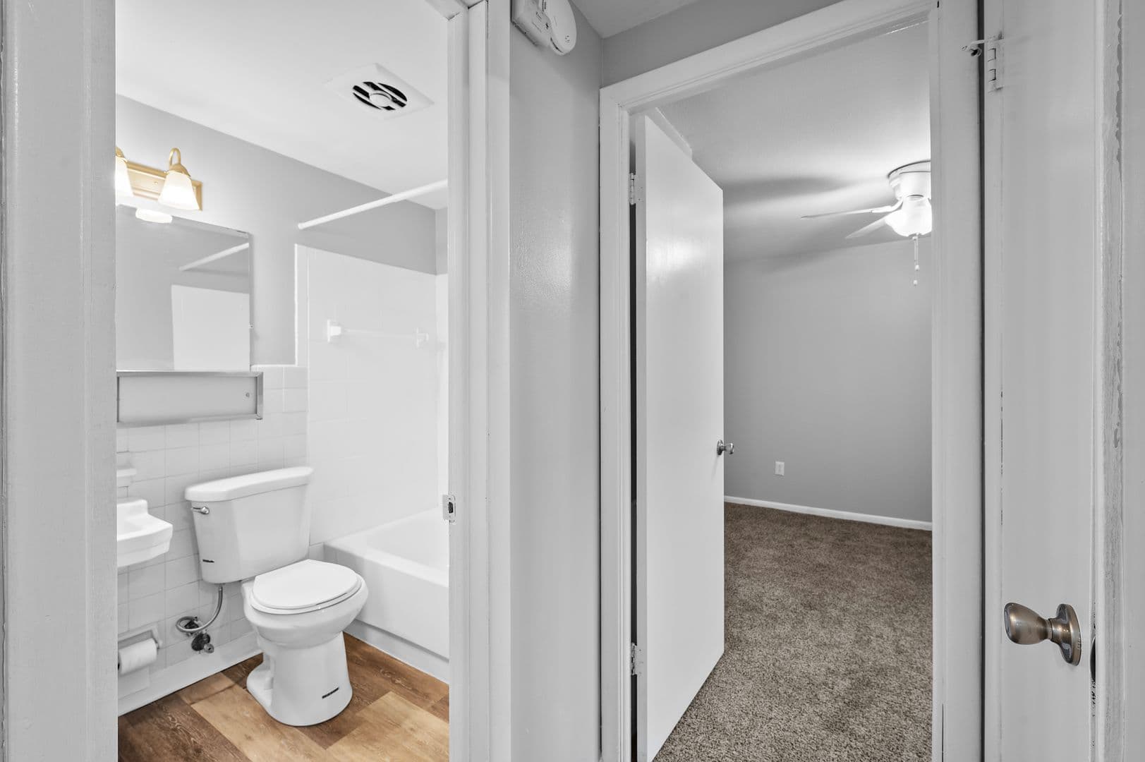 Cleveland Apartment: 4015 Rocky River Dr.