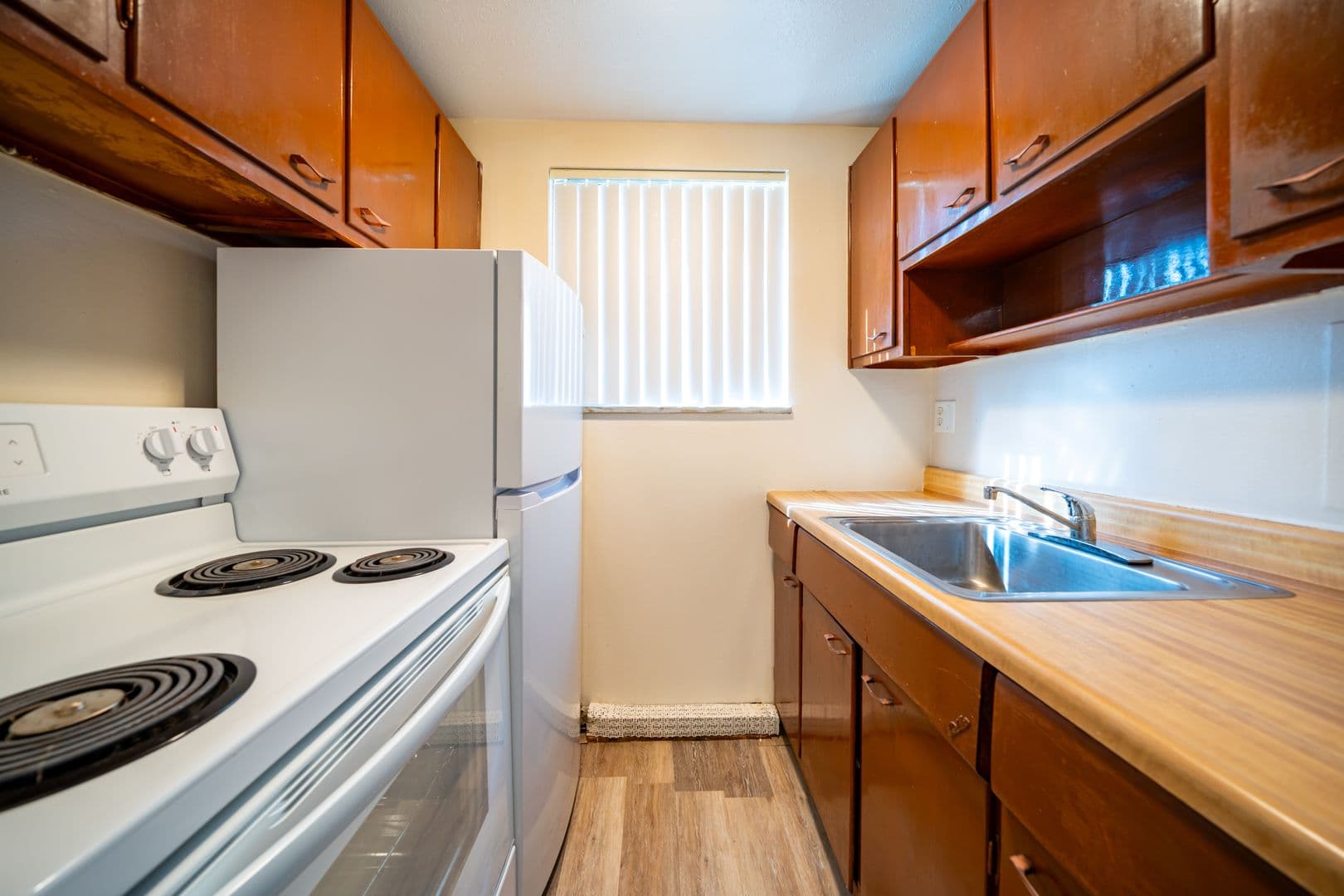 Cleveland Apartment: 4015 Rocky River Dr.