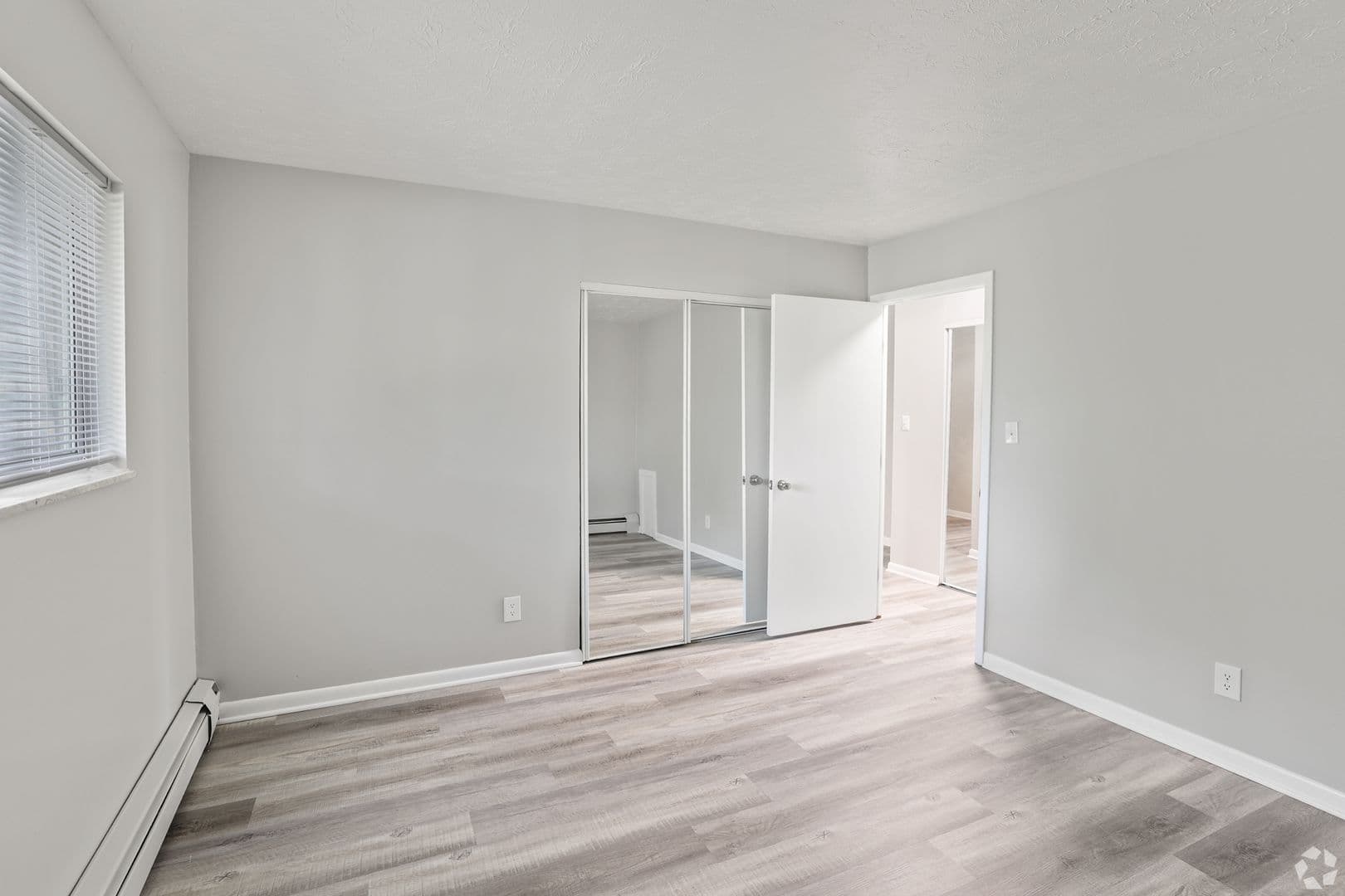 Parma Apartment: 6531 State Road