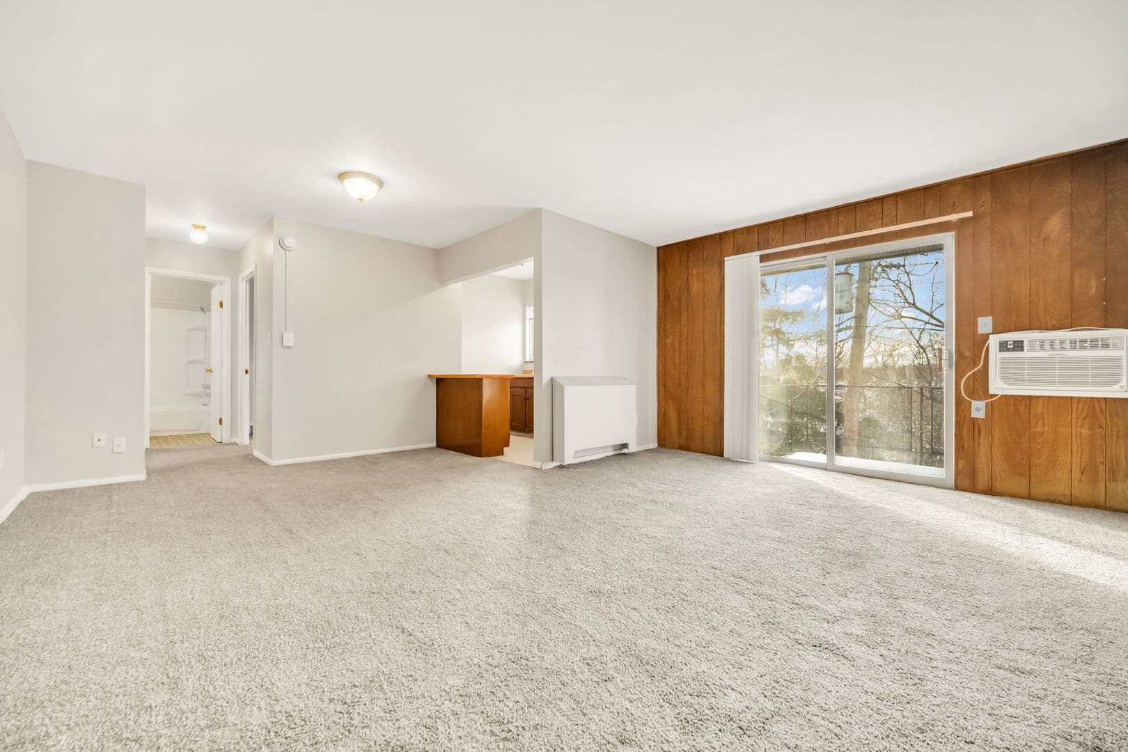 Brooklyn Apartment: 8257 Memphis Avenue