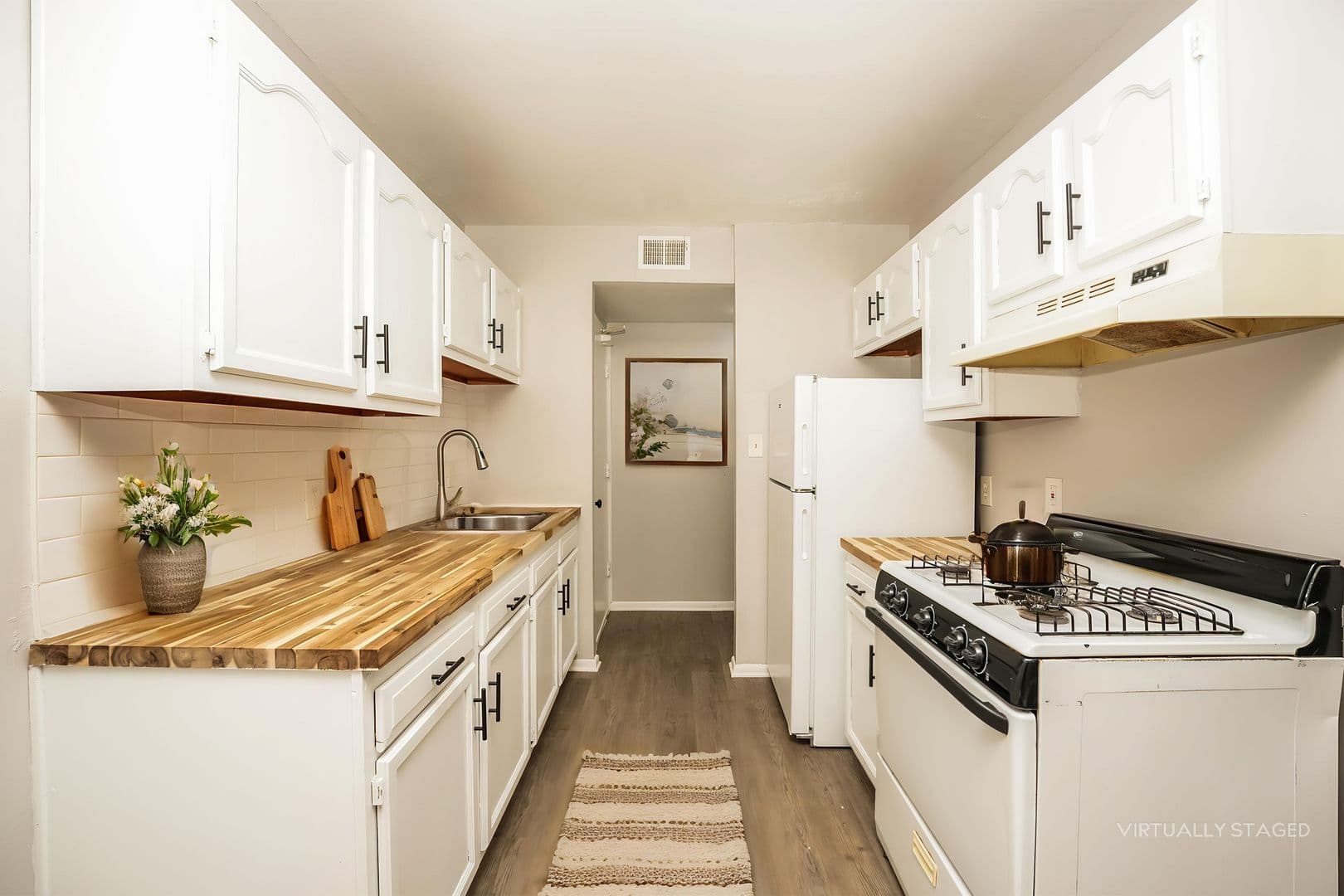 Cleveland Apartment: 4072 Fulton Rd