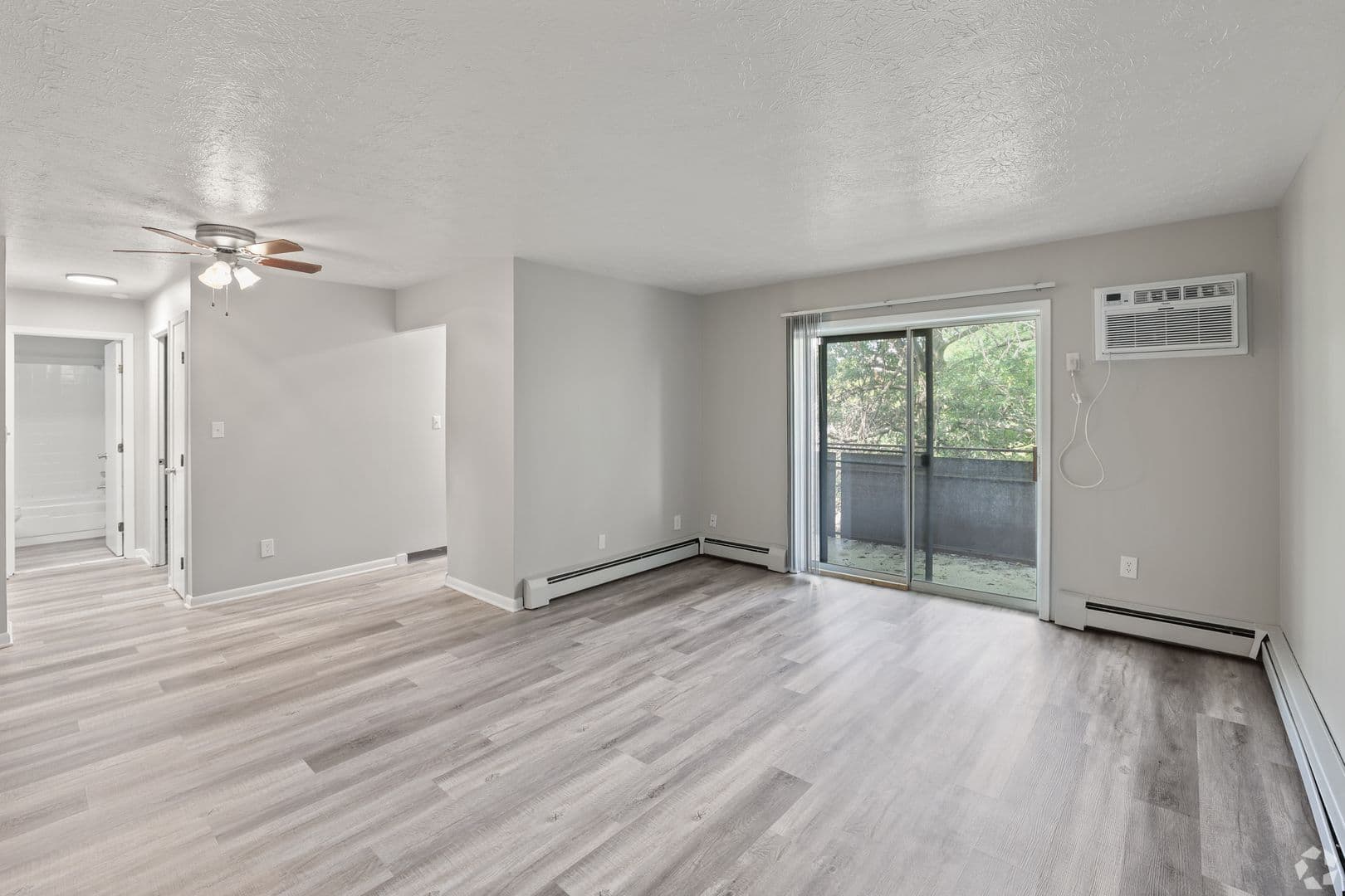 Parma Apartment: 6531 State Road
