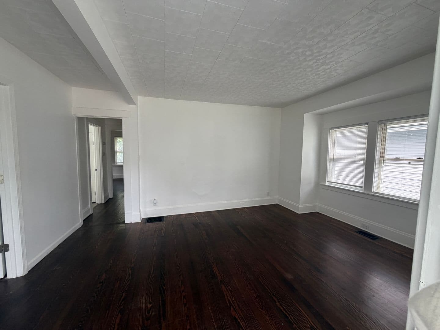 Cincinnati House: 1818 Sundale Ave.