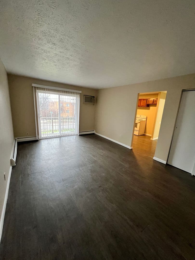 Cincinatti Apartment: 2679 Montana Ave
