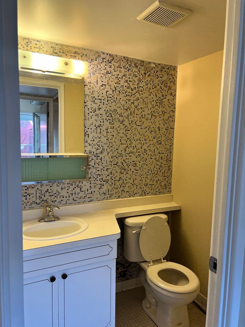 Cincinnati Apartment: FourTowers Dr