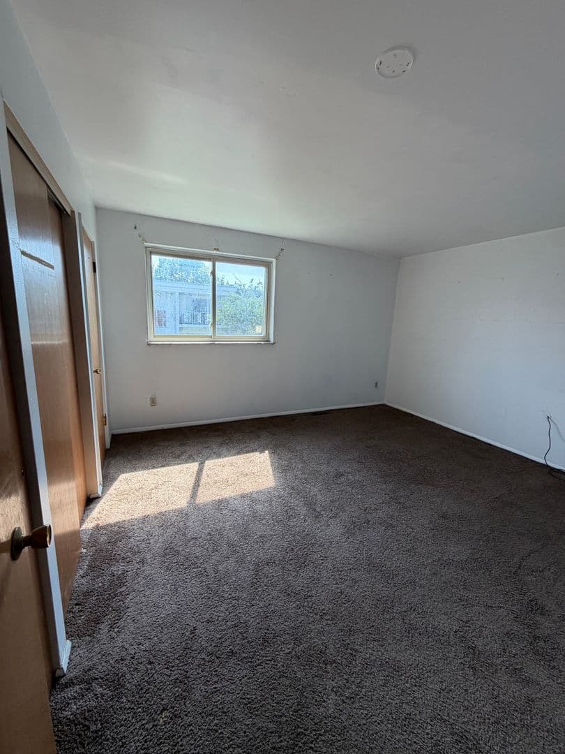 Cincinnati Apartment: FourTowers Dr
