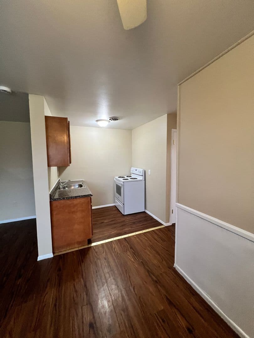 Cincinnati Apartment: 3001-3009 Westwood Northern Blvd