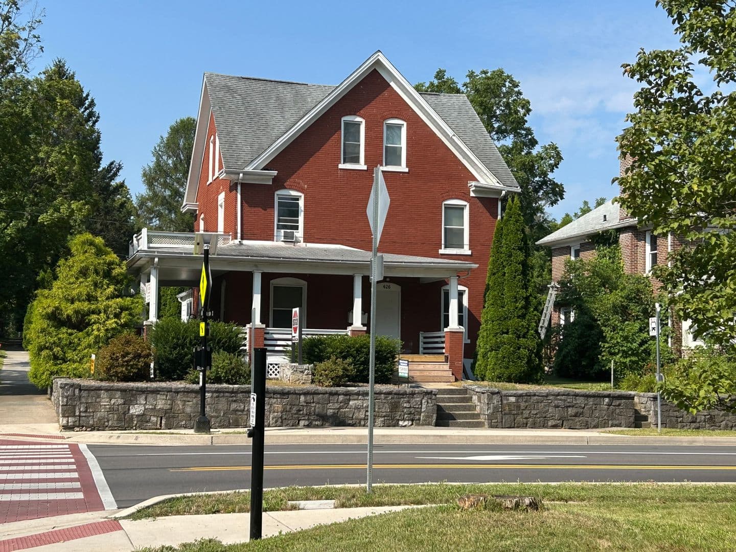 State College Apartment: 426 S. Atherton St. Upper
