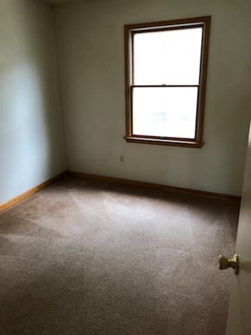 State College Apartment: 100-1 E. Cherry Lane