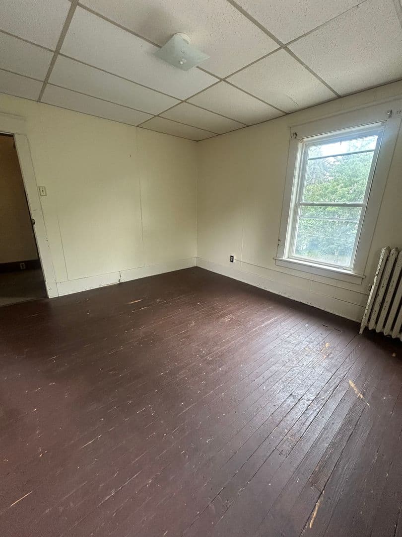 State College Apartment: 426 S. Atherton St. Upper