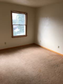 State College Apartment: 100-1 E. Cherry Lane