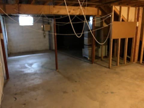 State College Apartment: 100-1 E. Cherry Lane