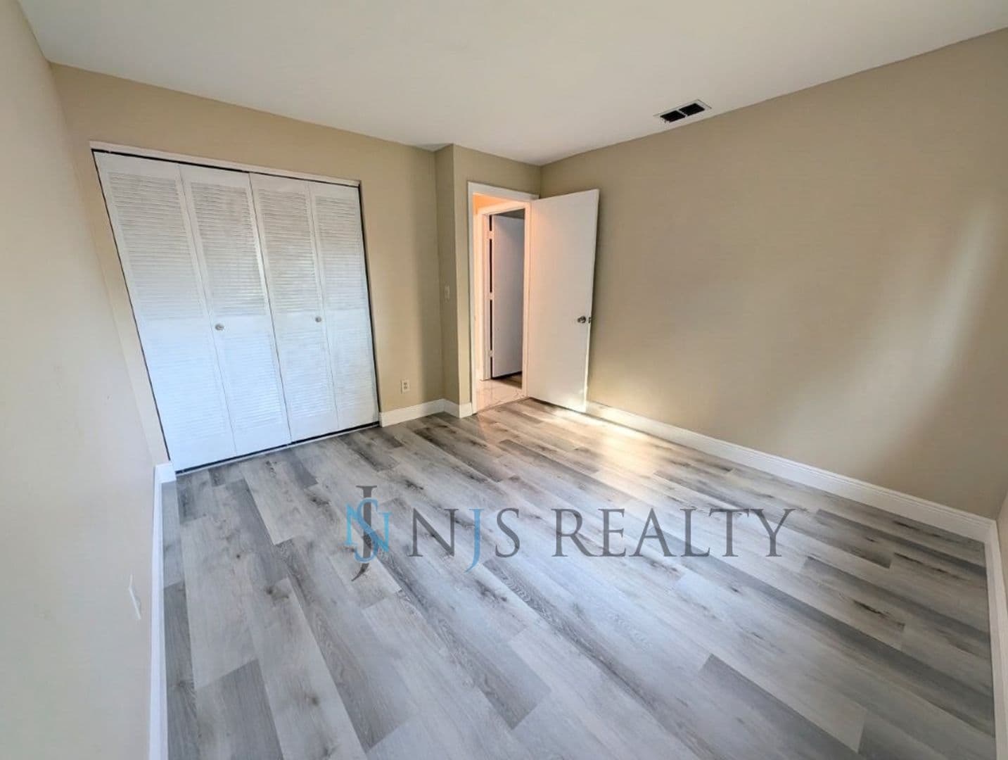Port Richey House: 8758 Hemlock Ln.