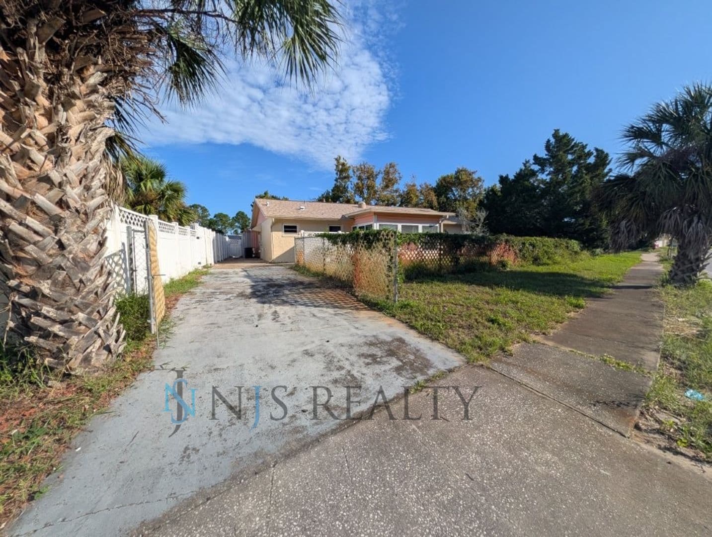 Port Richey House: 8758 Hemlock Ln.