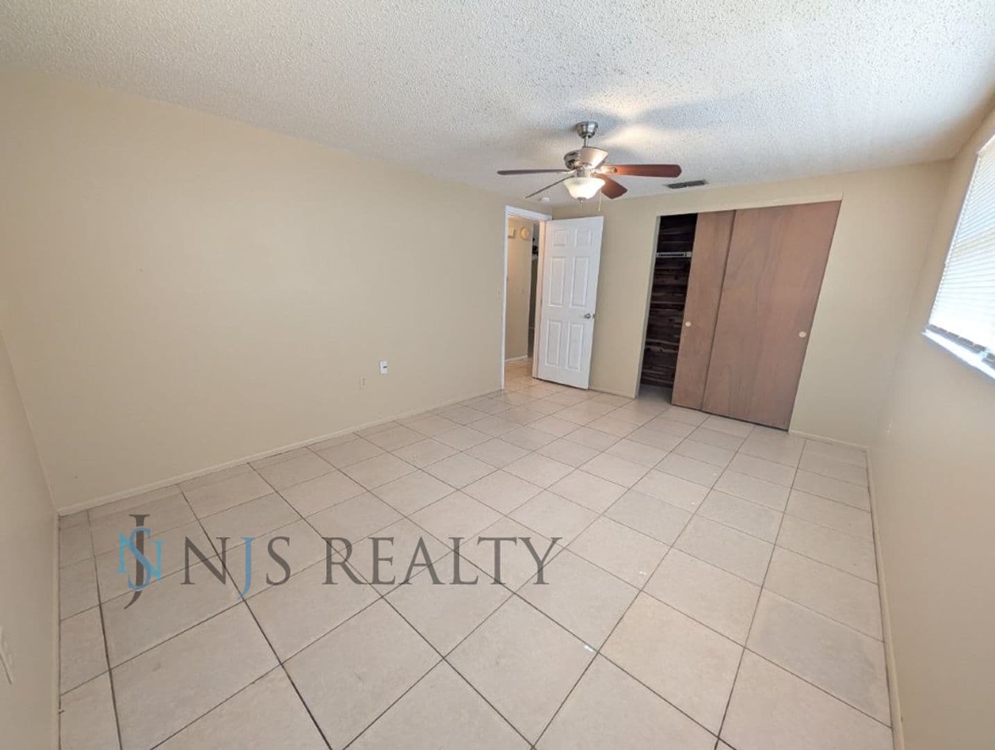 Port Richey House: 11621 Meadow Dr