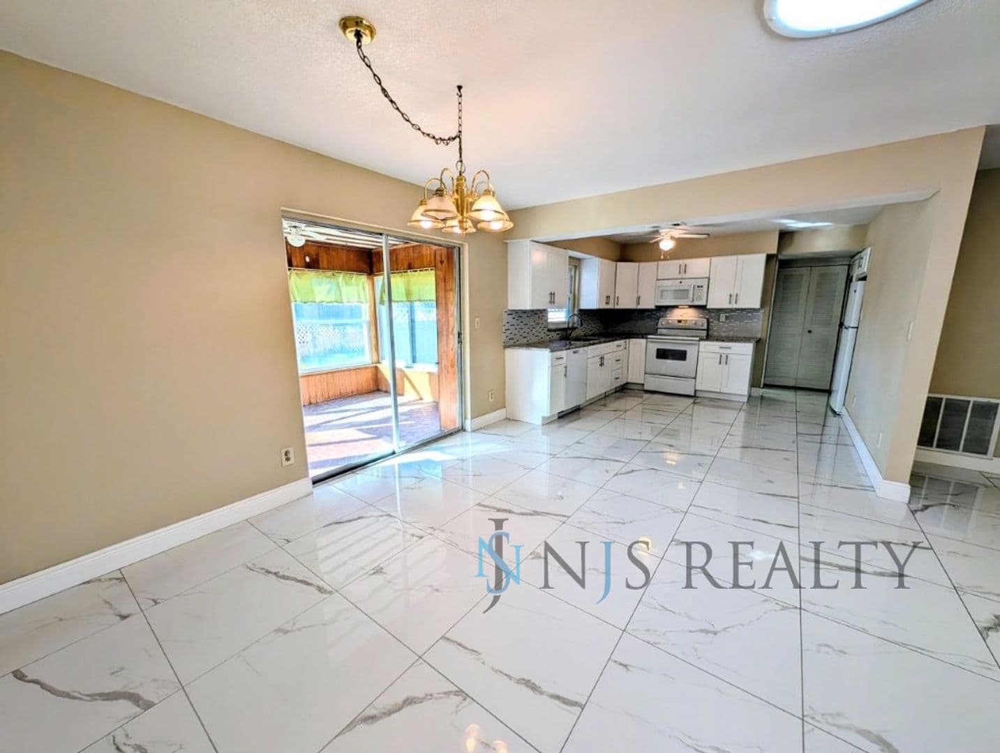 Port Richey House: 8758 Hemlock Ln.