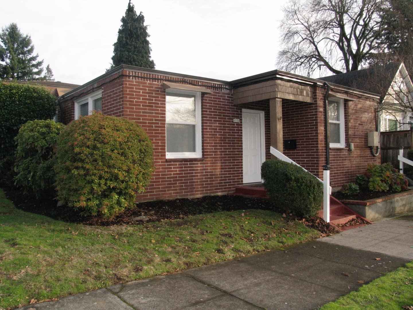 Portland Apartment: 8104 SE 8th Ave