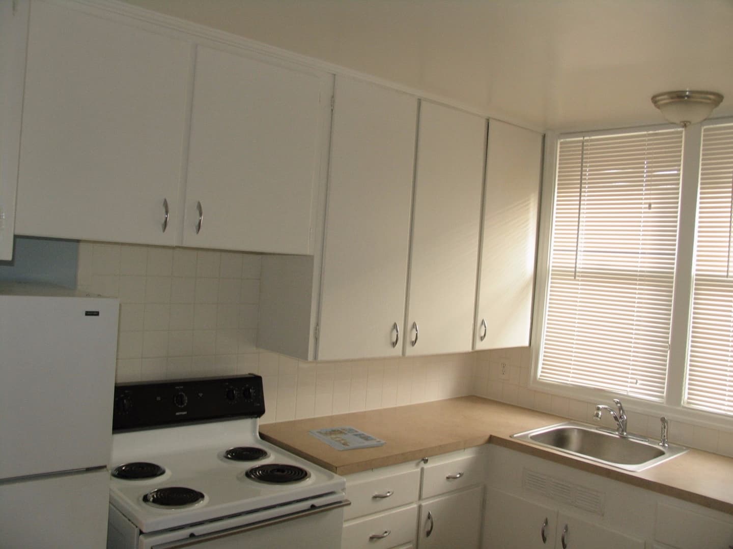 Portland Apartment: 8104 SE 8th Ave