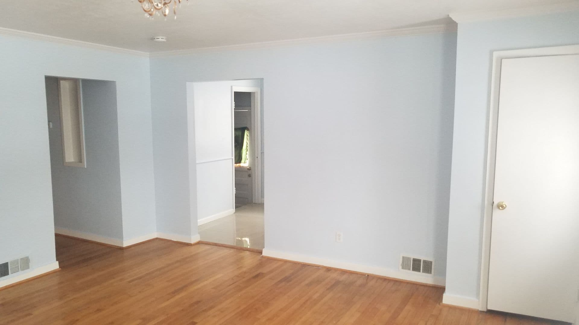 Dearborn Heights House: 5830 Whitefield St