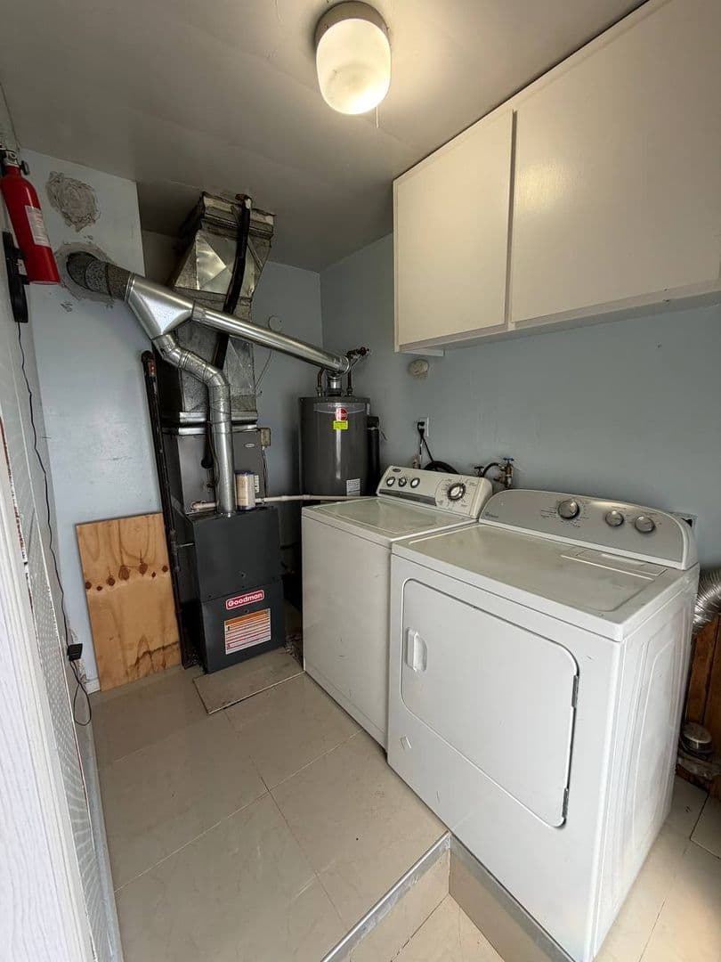 Dearborn Heights House: 5830 Whitefield St