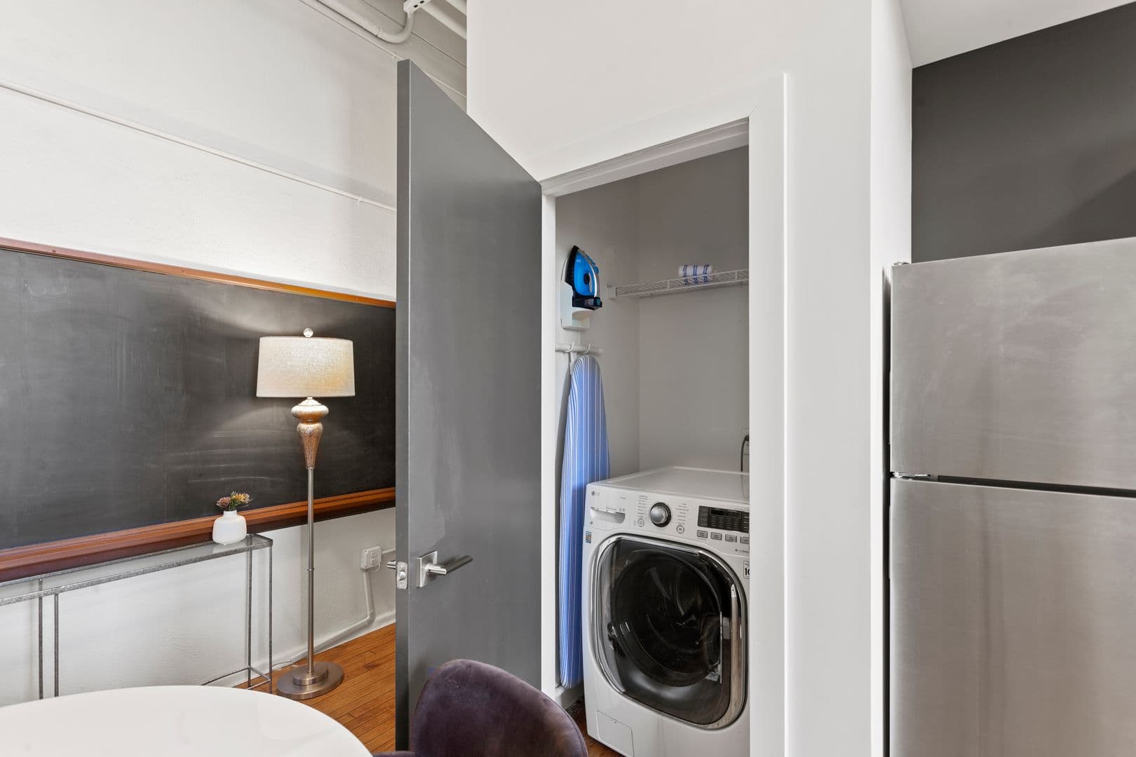 St Joseph Apartment: 2509 Duncan Street