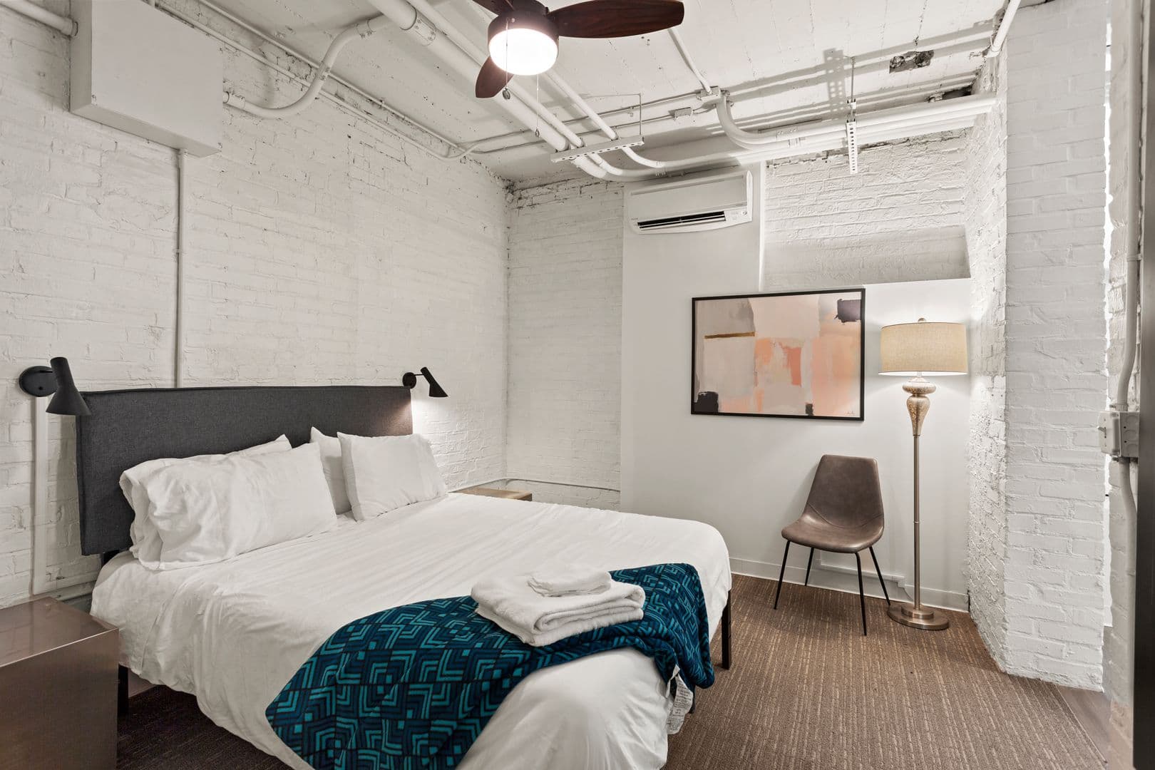St Joseph Apartment: 2509 Duncan Street
