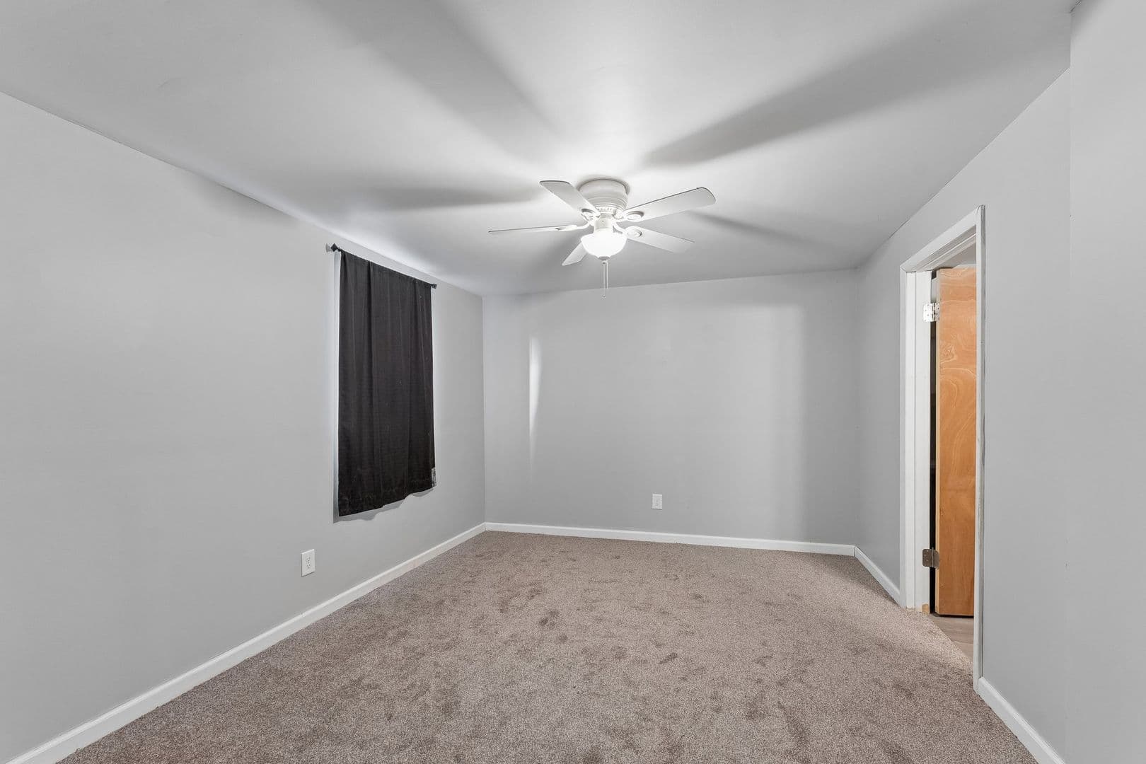 Omaha House: 3123 S 137th Street