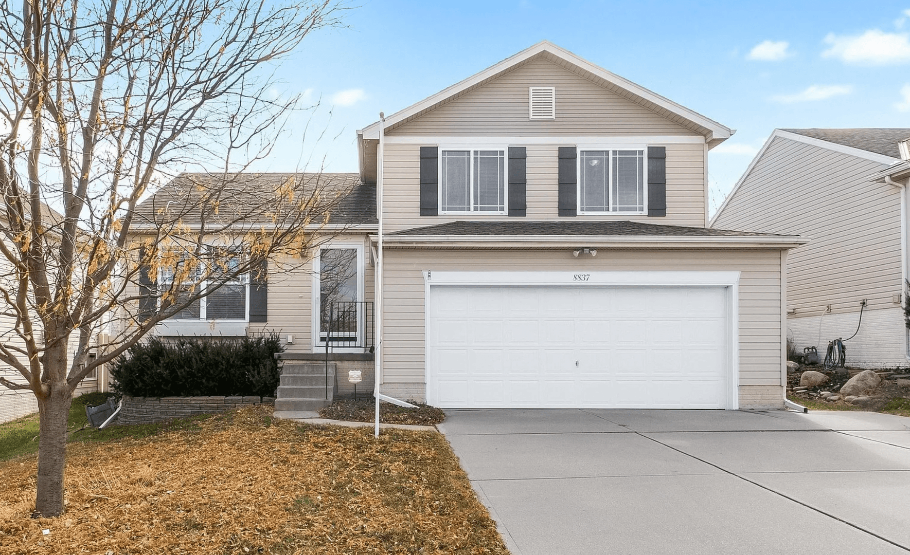 Omaha House: 8837 Quest St.