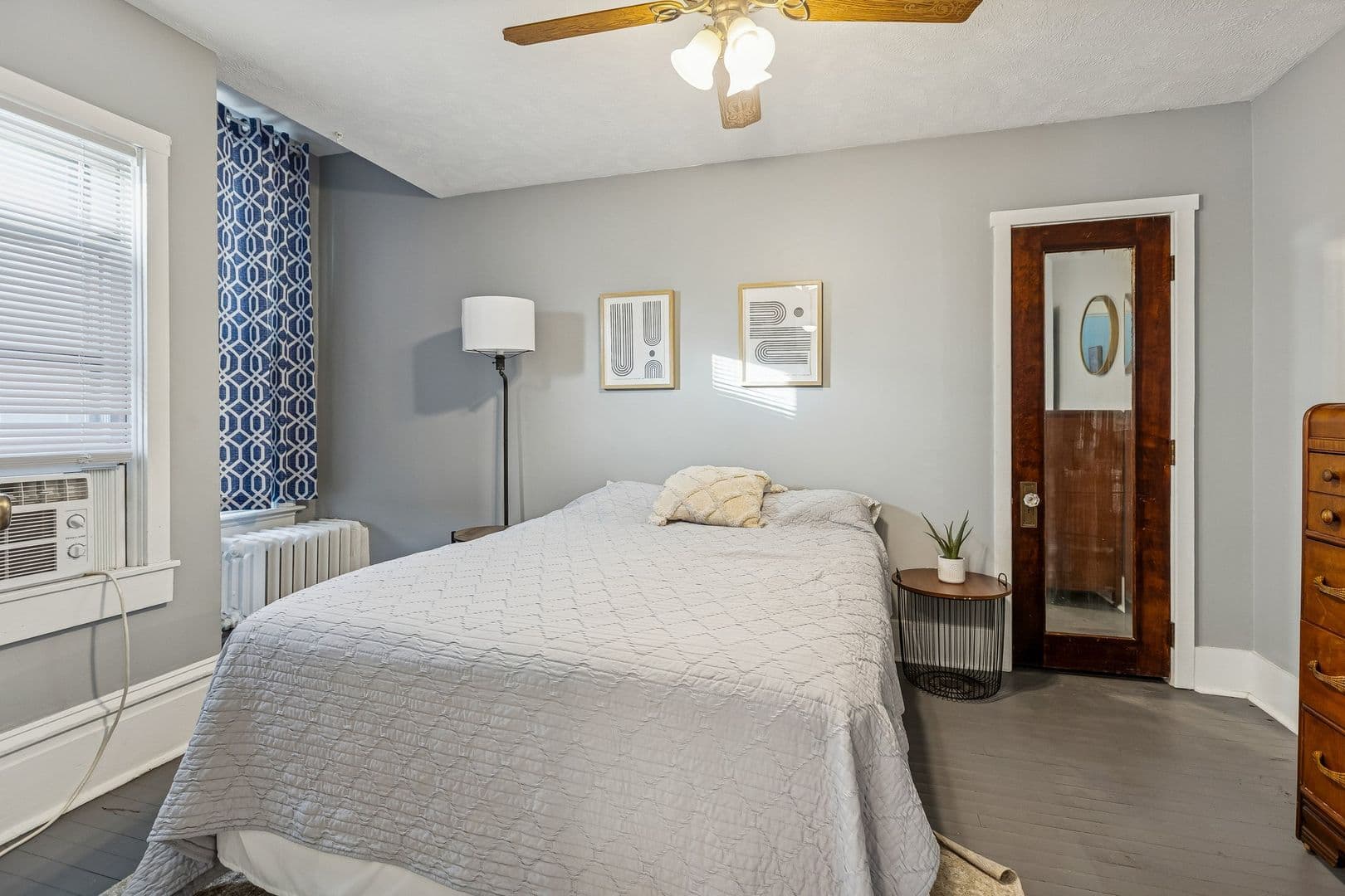 Omaha Apartment: 833 Park Ave
