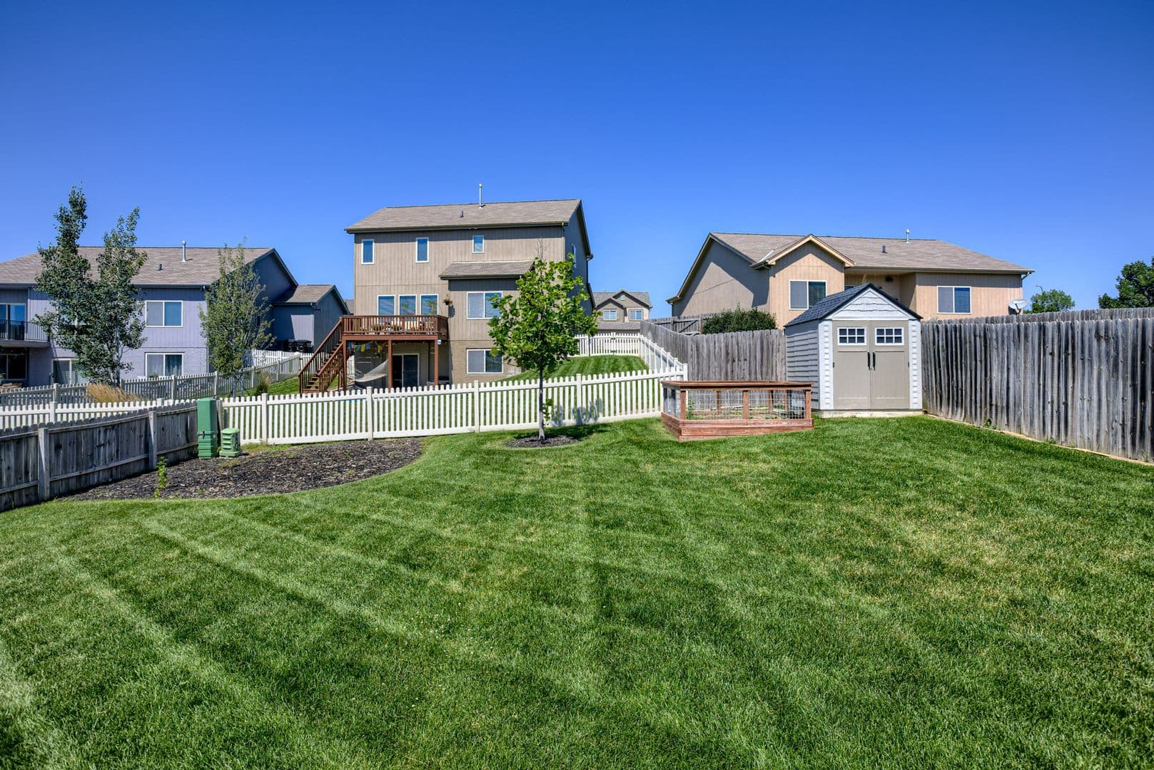 Bennington House: 8926 N 159th Ave