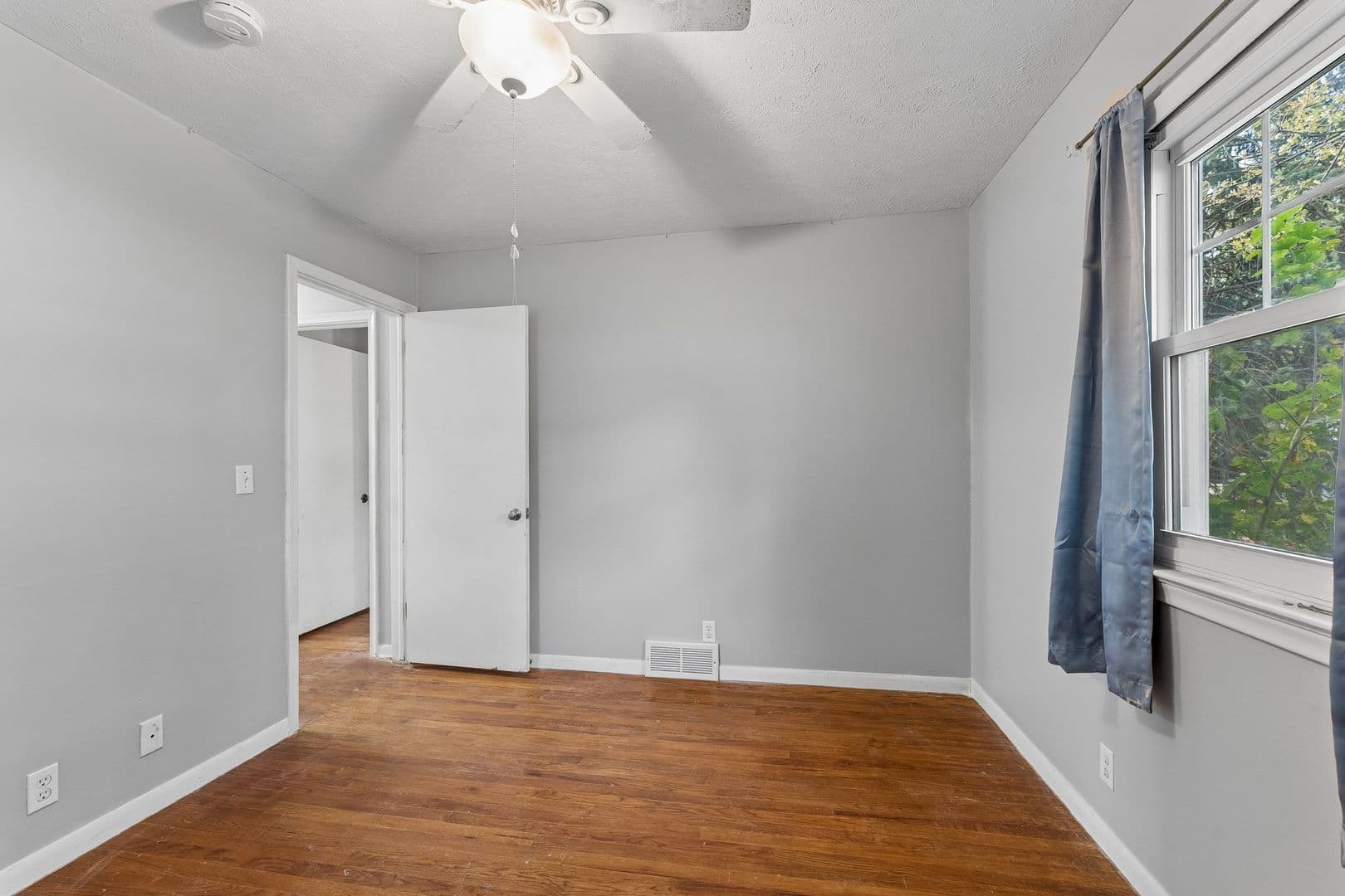Omaha House: 3123 S 137th Street