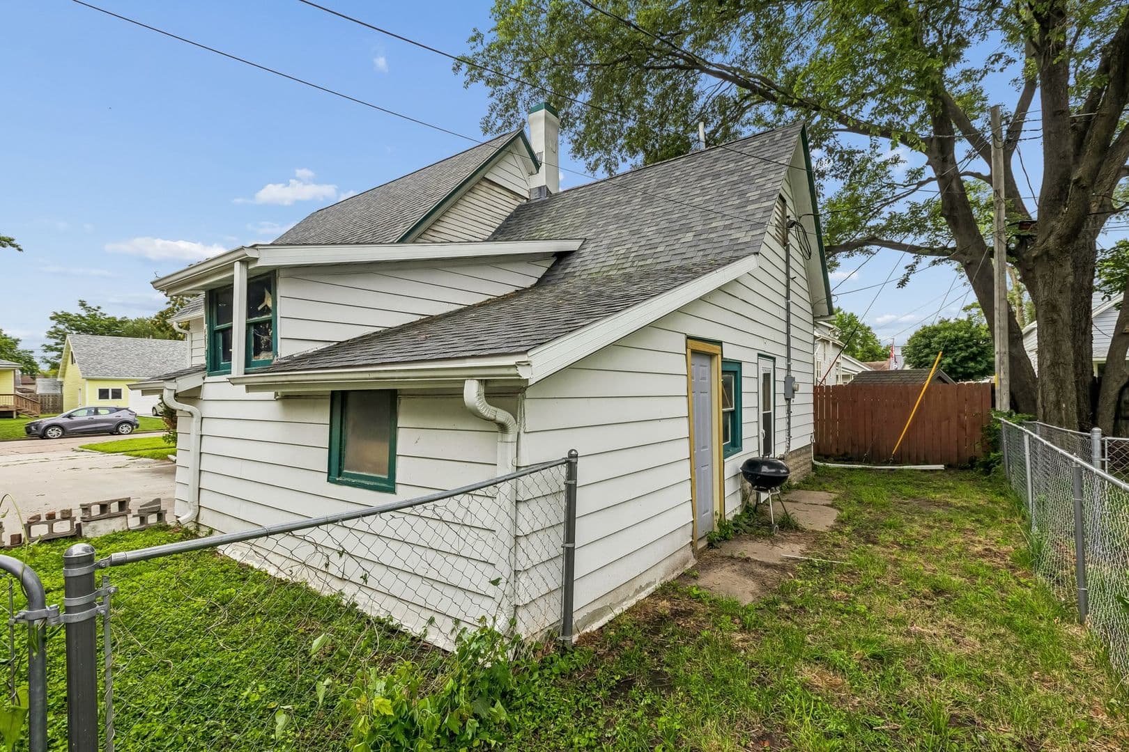 Fremont House: 535 N Pebble St