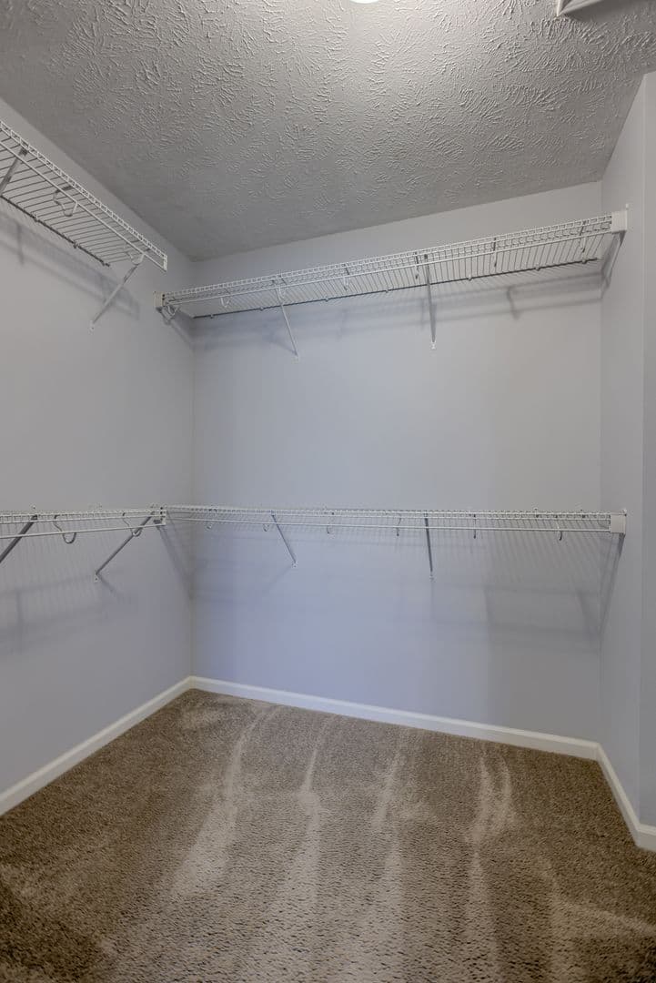 Bennington House: 8926 N 159th Ave