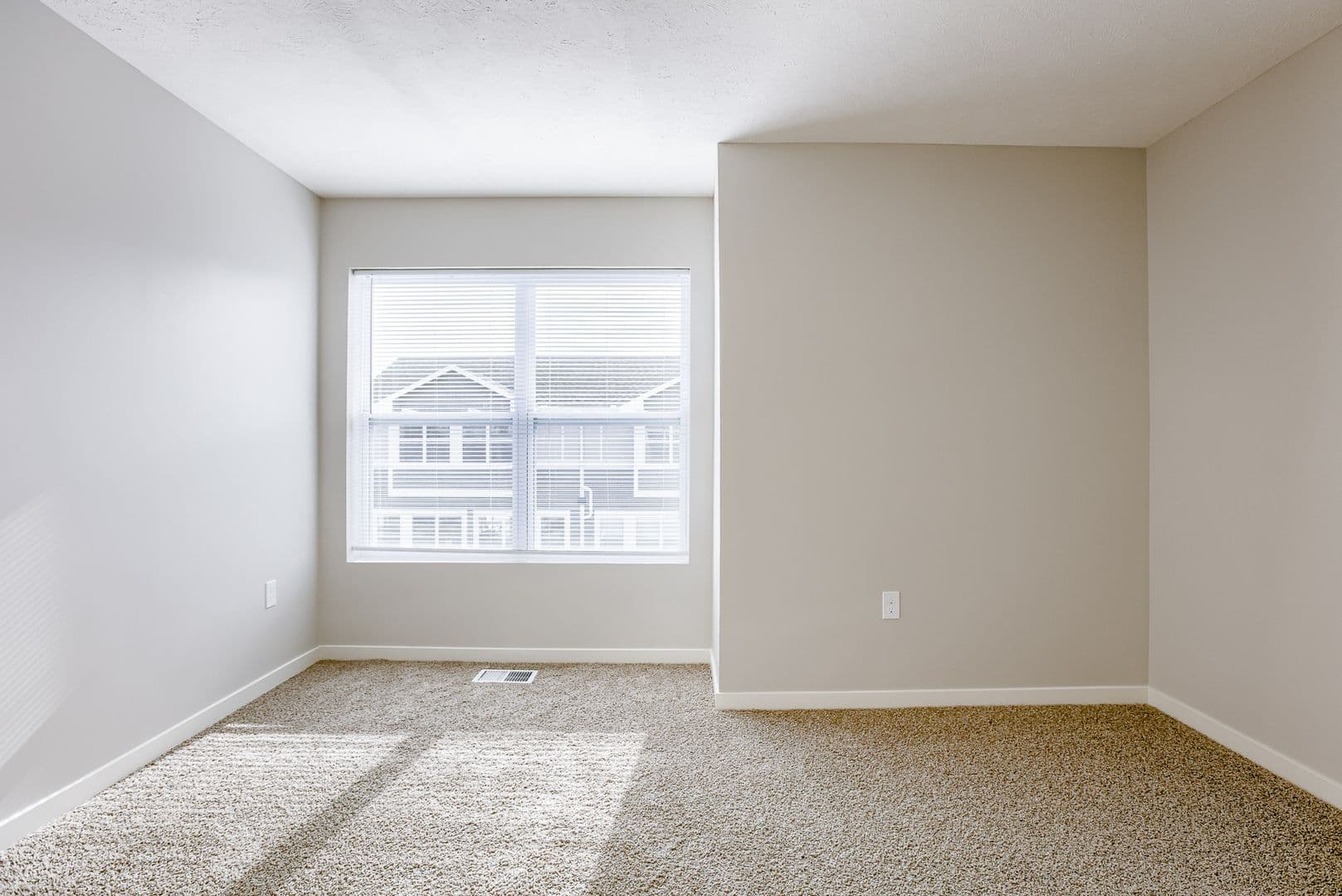 Elkhorn House: 20874 T Ct.