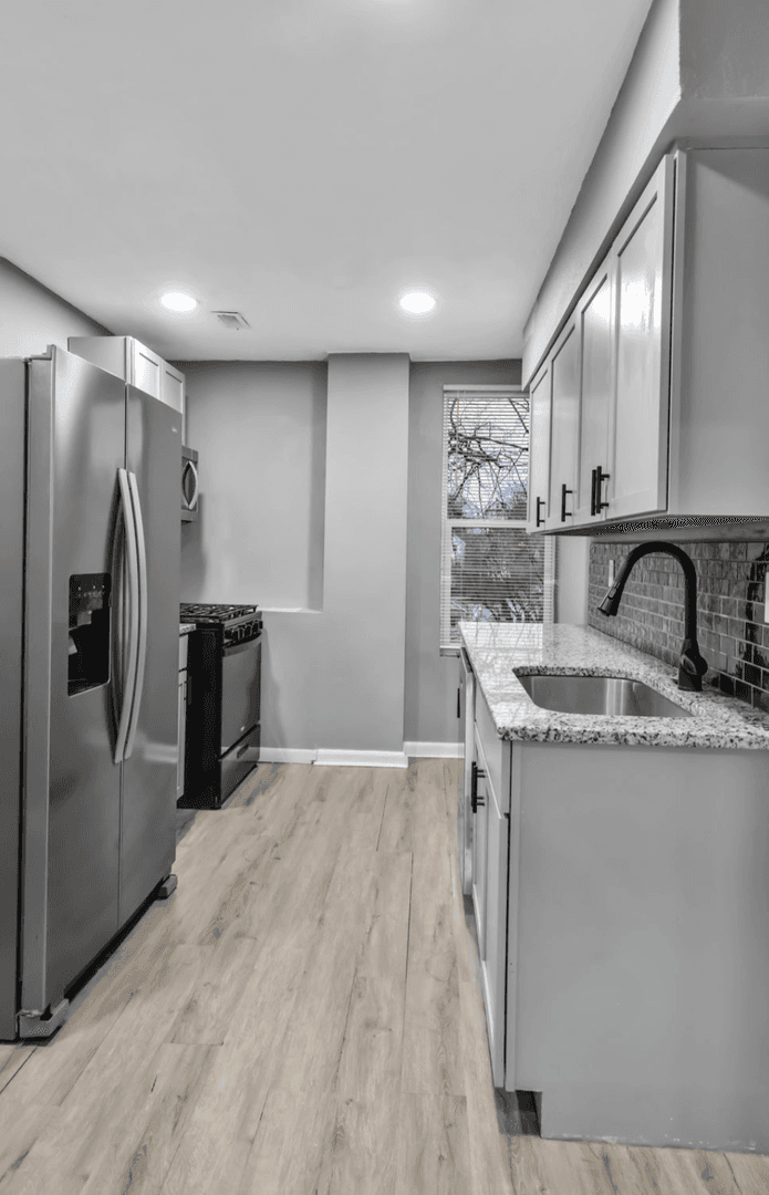 Omaha Apartment: 1911 S 14th St