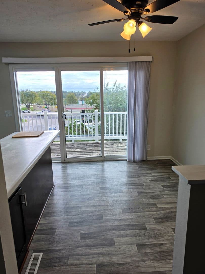 Omaha Townhome: 7231 Ames Circle