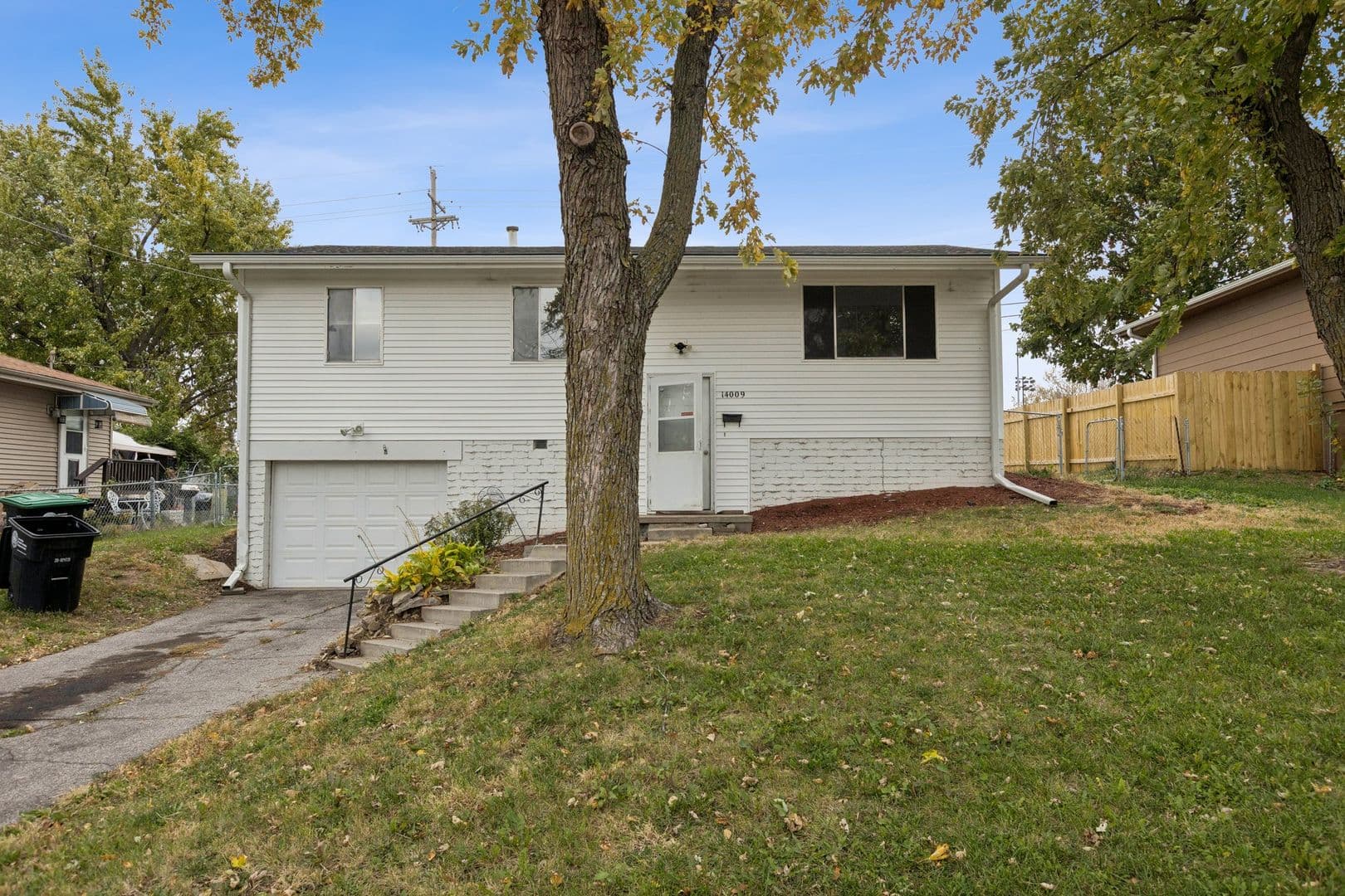 Omaha House: 14009 Weir St