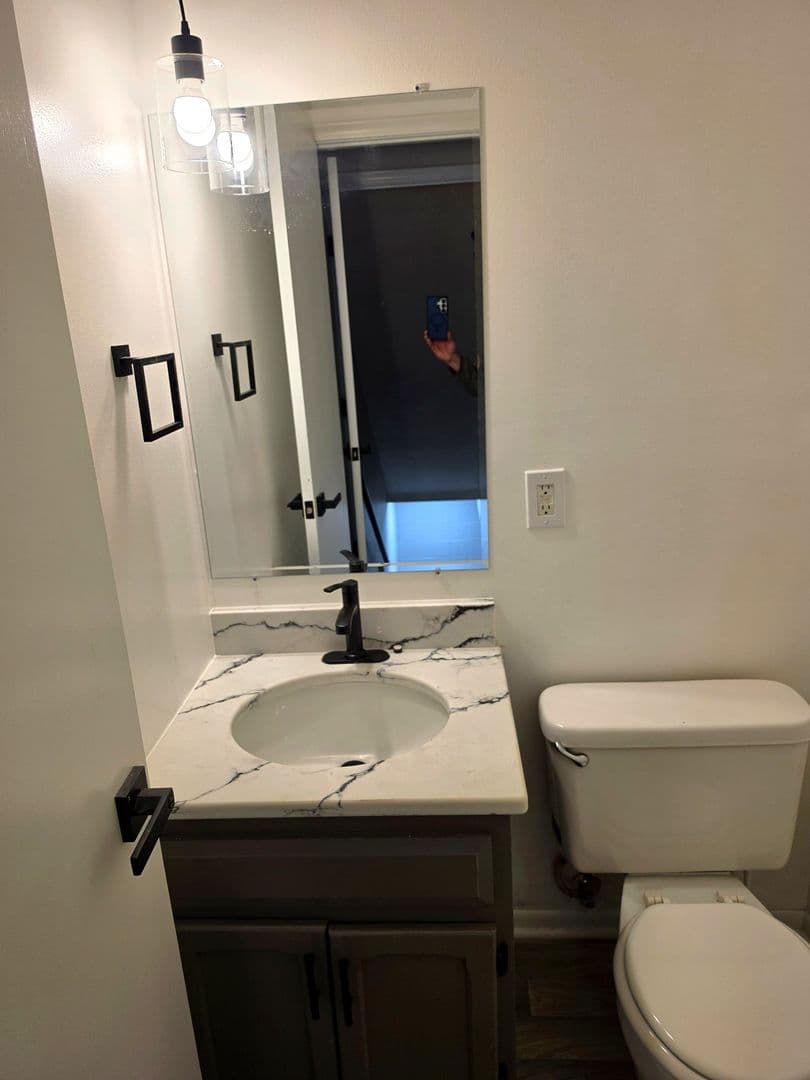 Omaha Townhome: 7231 Ames Circle