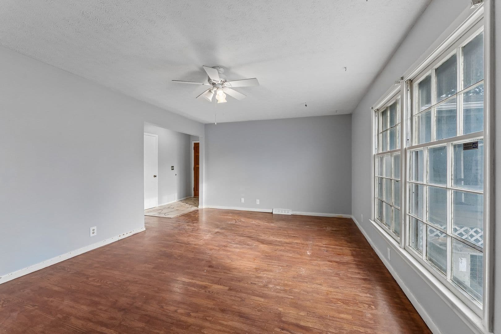 Omaha House: 3123 S 137th Street