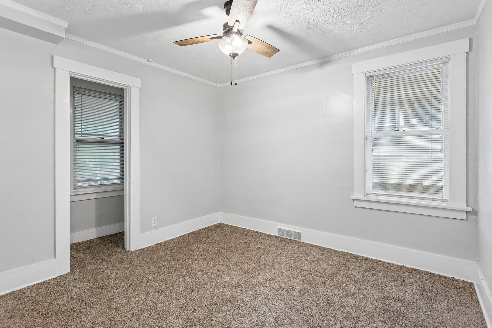 Omaha House: 4546 N. 41st St.