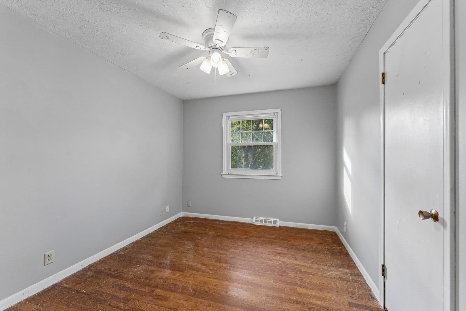 Omaha House: 3123 S 137th Street
