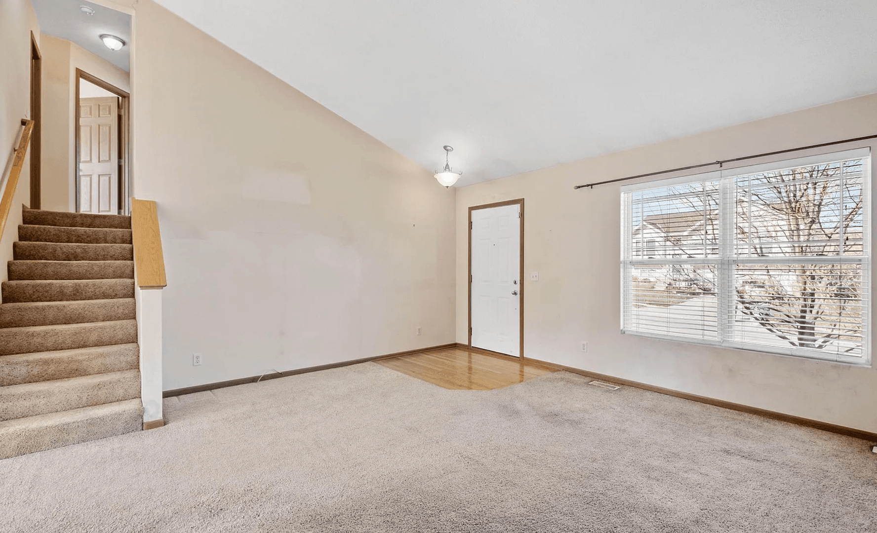 Omaha House: 8837 Quest St.