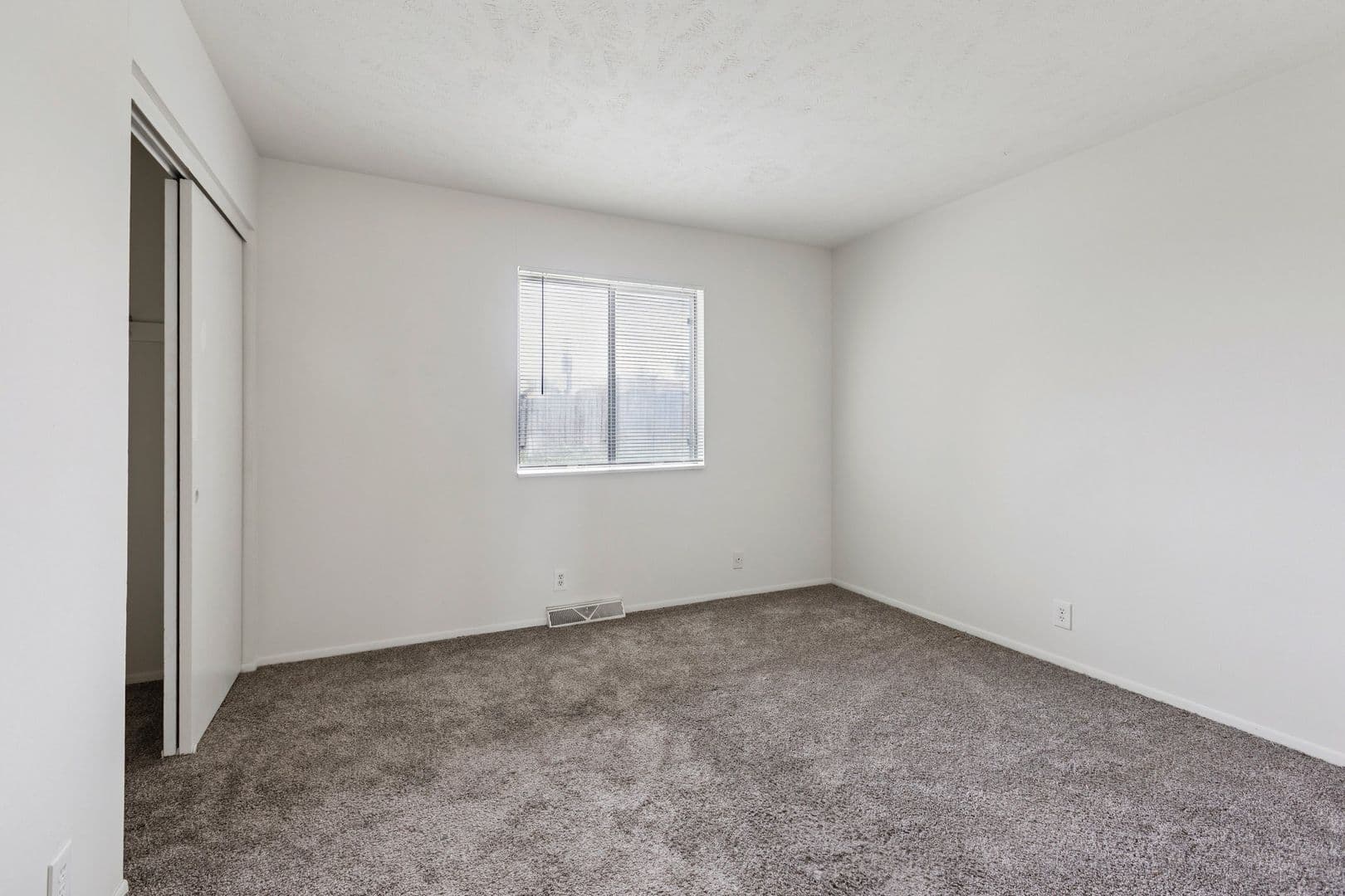 Omaha House: 14009 Weir St