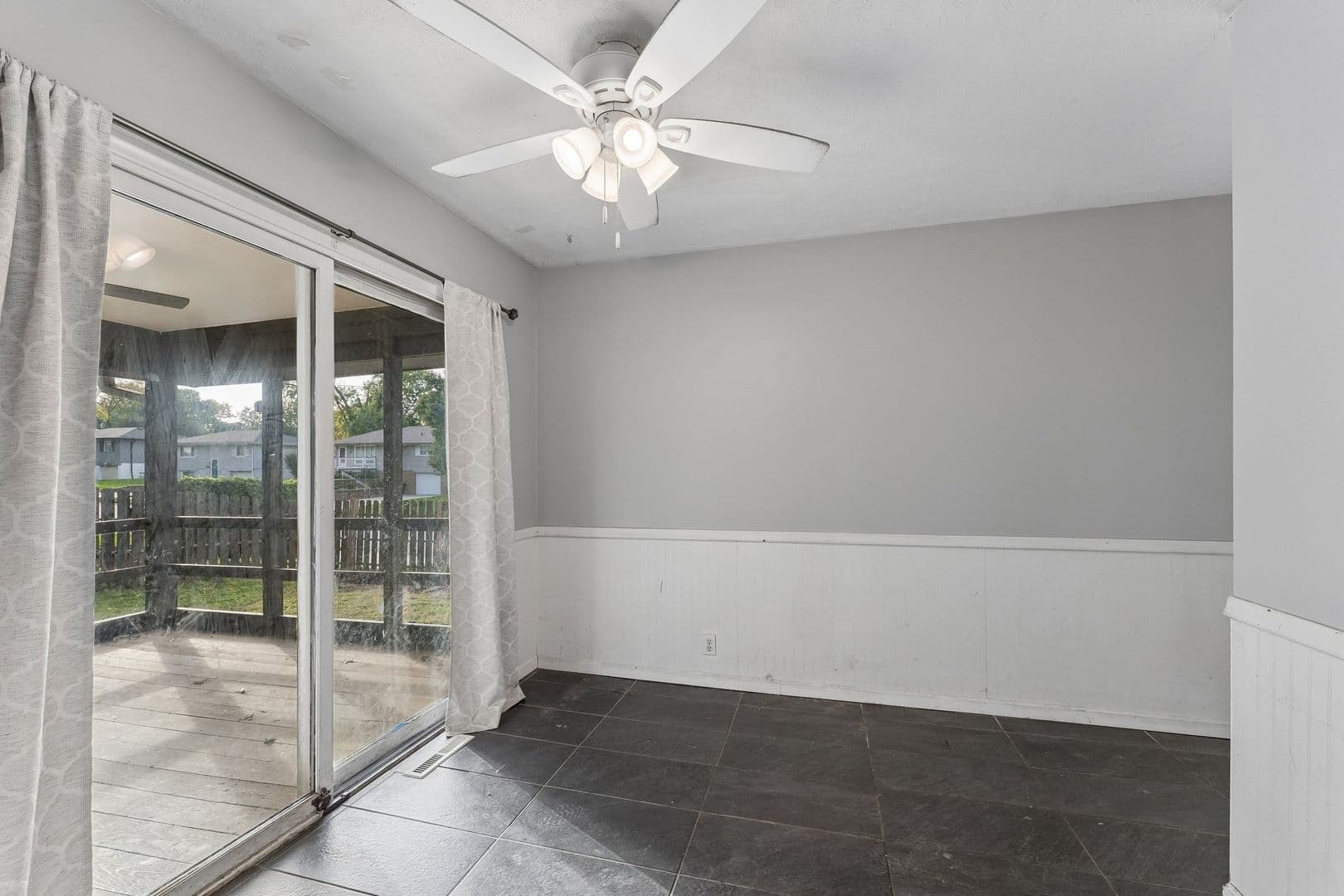 Omaha House: 3123 S 137th Street