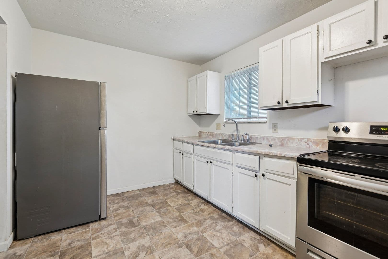 Omaha House: 14009 Weir St