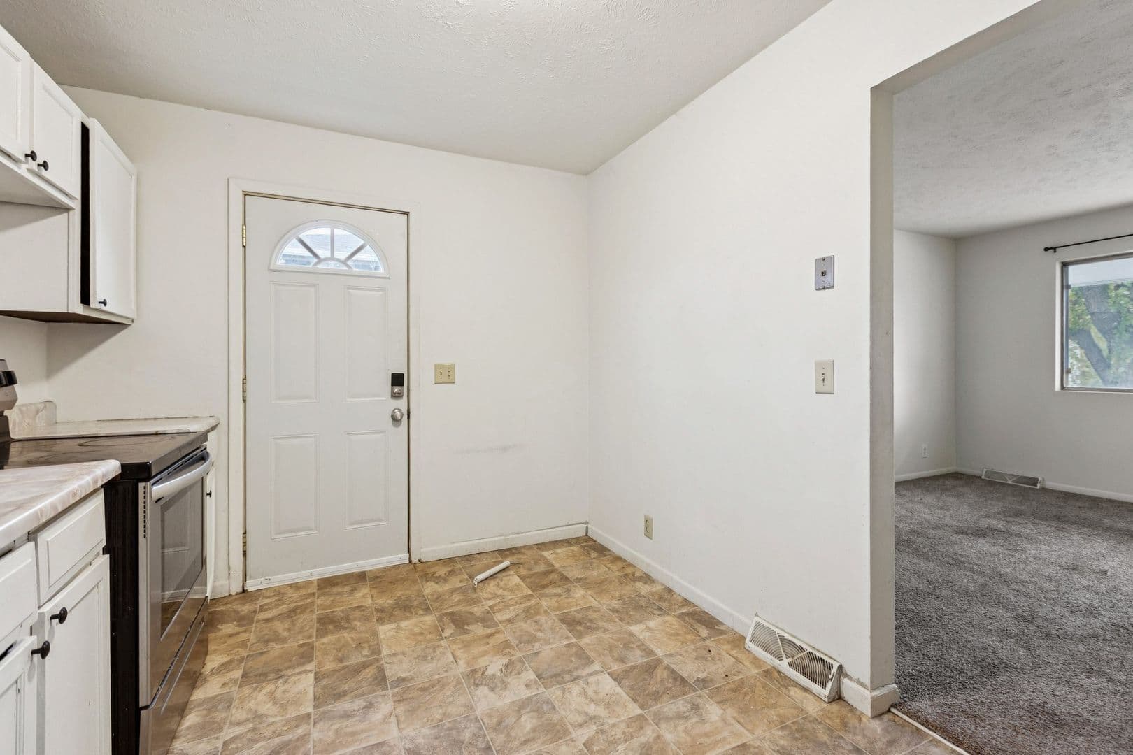 Omaha House: 14009 Weir St
