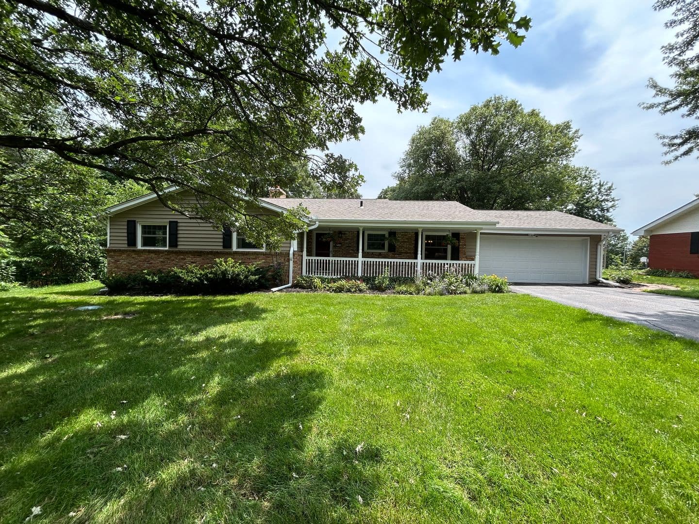 Omaha House: 4545 Manchester Dr