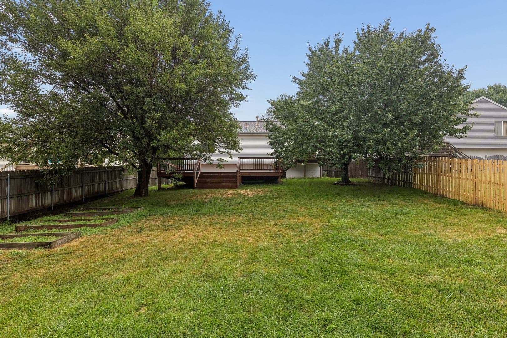 Omaha House: 17615 Olive St