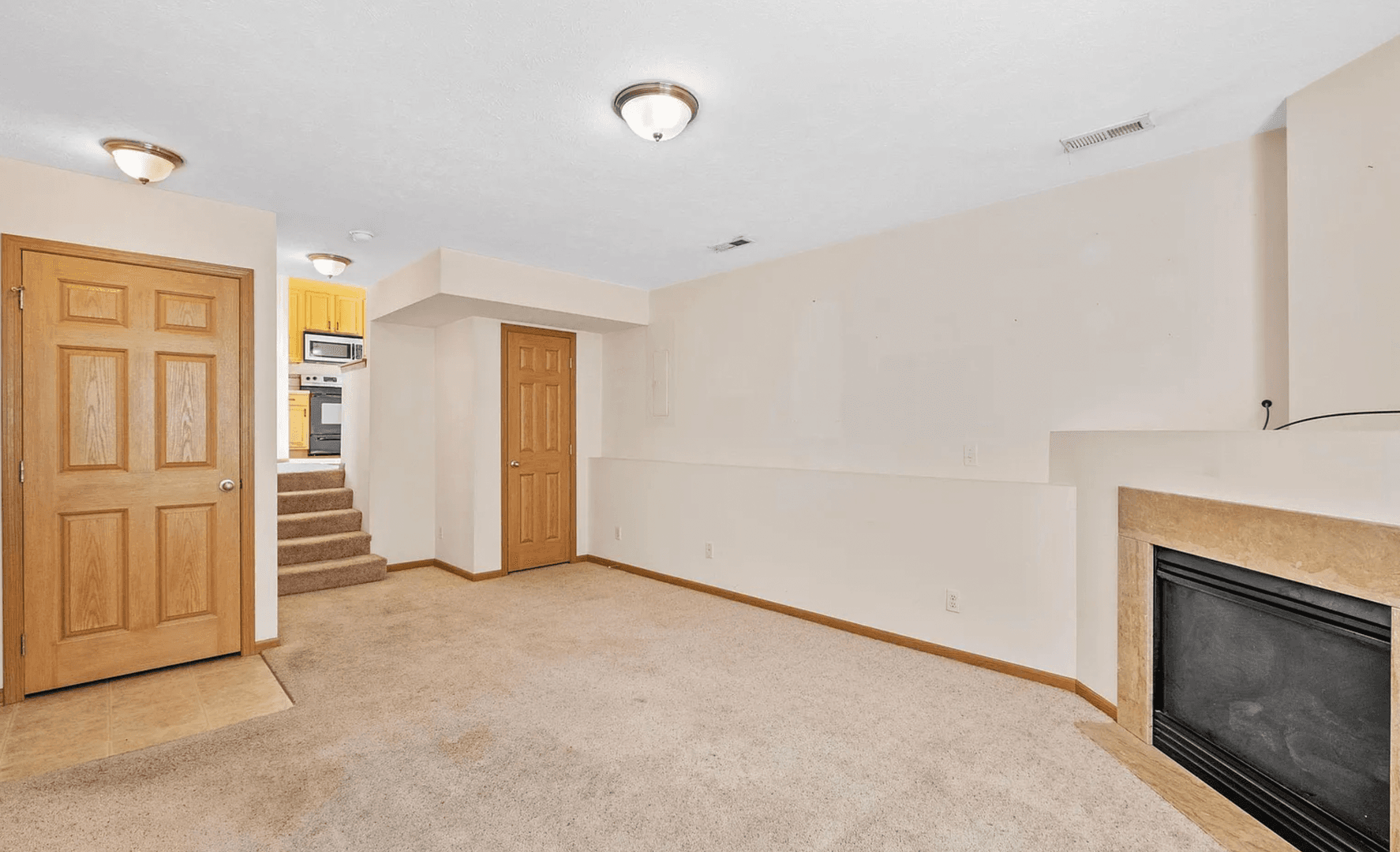 Omaha House: 8837 Quest St.