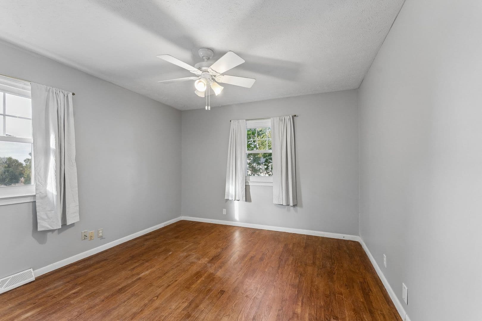 Omaha House: 3123 S 137th Street